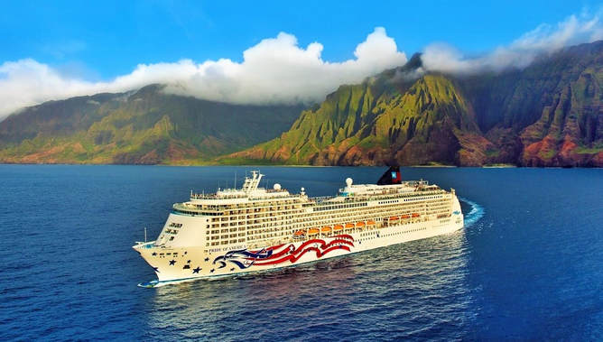 ncl-pride-of-america-hawaii-cruises-napali-coast-usa